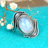 Elegantni prsten sa mjesečevim kamenom