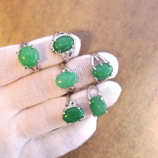 Komplet prstena od prirodnog kamena